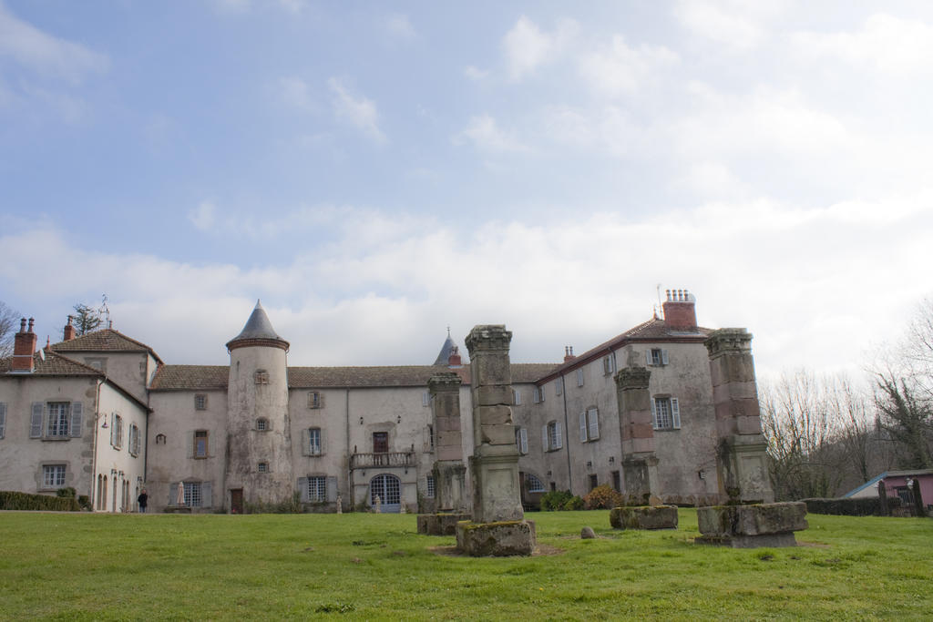 Chateau De Chantelauze Olliergues 외부 사진